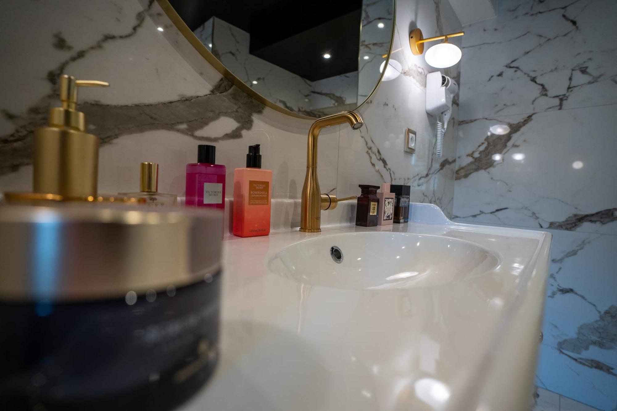 Appartement d'exception avec Jacuzzi Villefranche-sur-Saône Extérieur photo